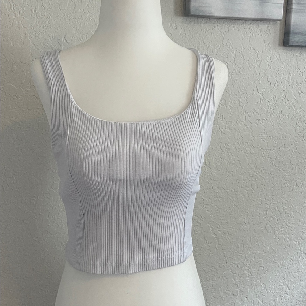 Carbon 38 Women's Ribbed White Tank w shelf bra XS